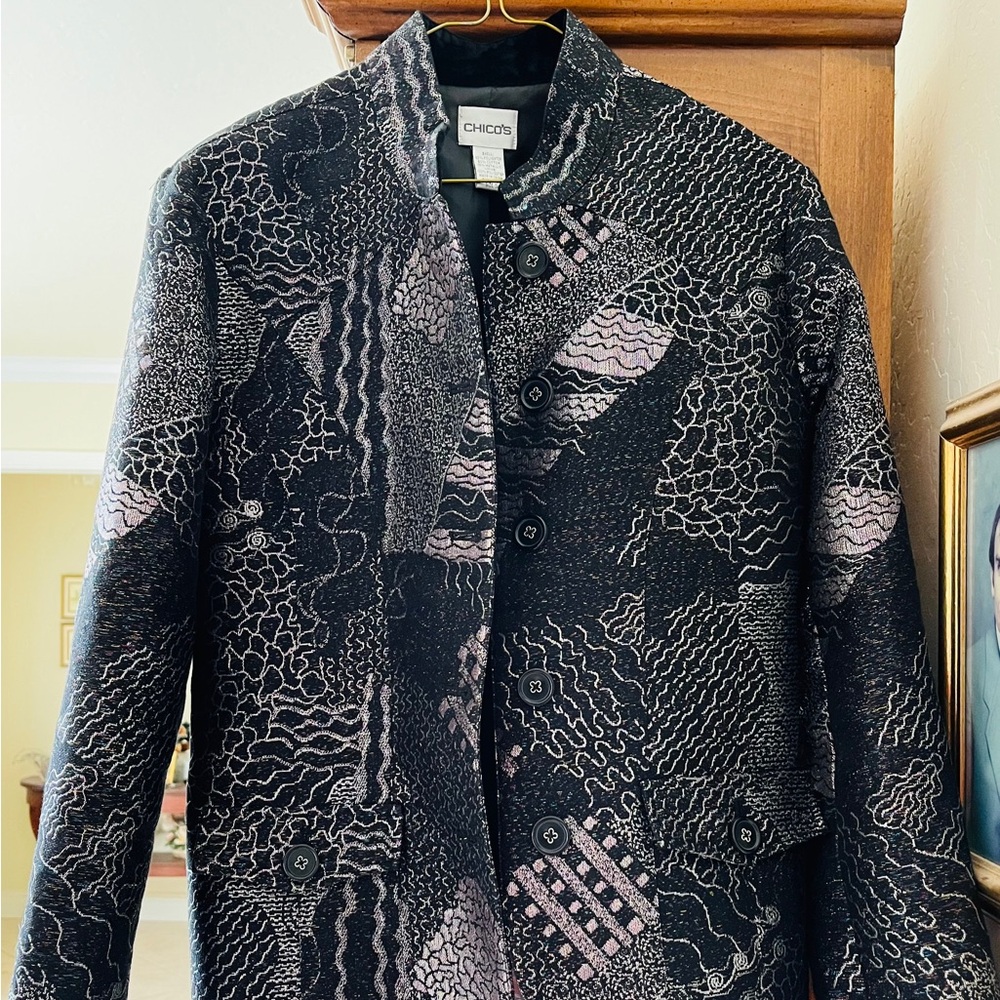 Chico’s woman’s metallic brocade jacket, Black/Silver, size 0 beautiful pattern-